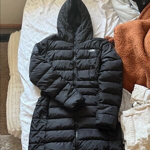 The North Face Women's Black Hooded Puffer Coat